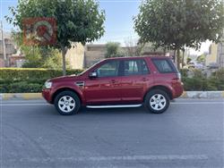 لاند روفر LR2